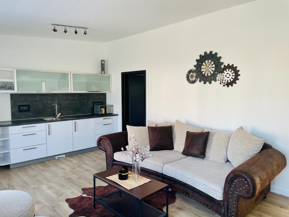 M.F. Apartment ซนอยโม ภายนอก รูปภาพ