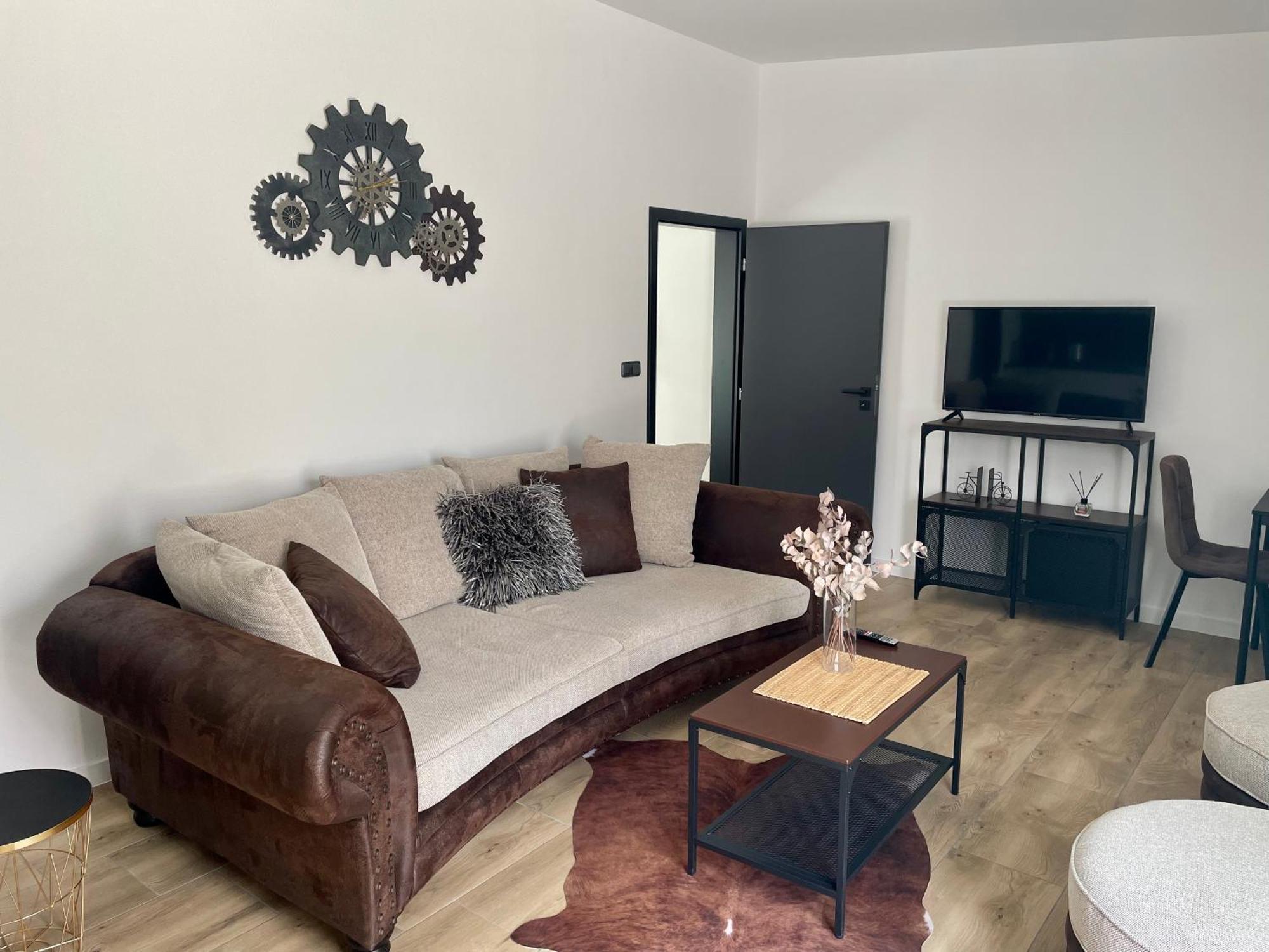 M.F. Apartment ซนอยโม ภายนอก รูปภาพ